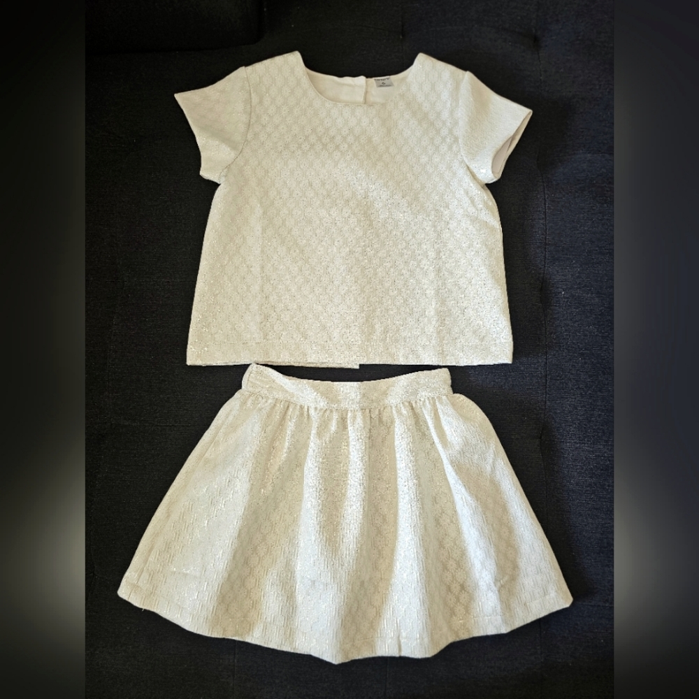 2 piece gold and cream set for girl, size 6